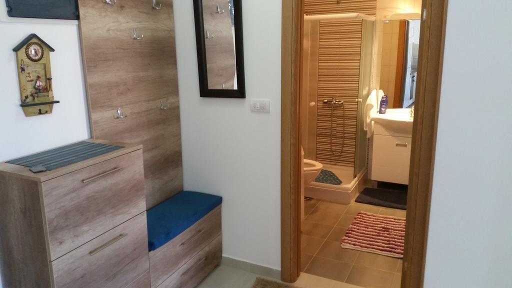 Apartman Dajana ウルツィニ エクステリア 写真