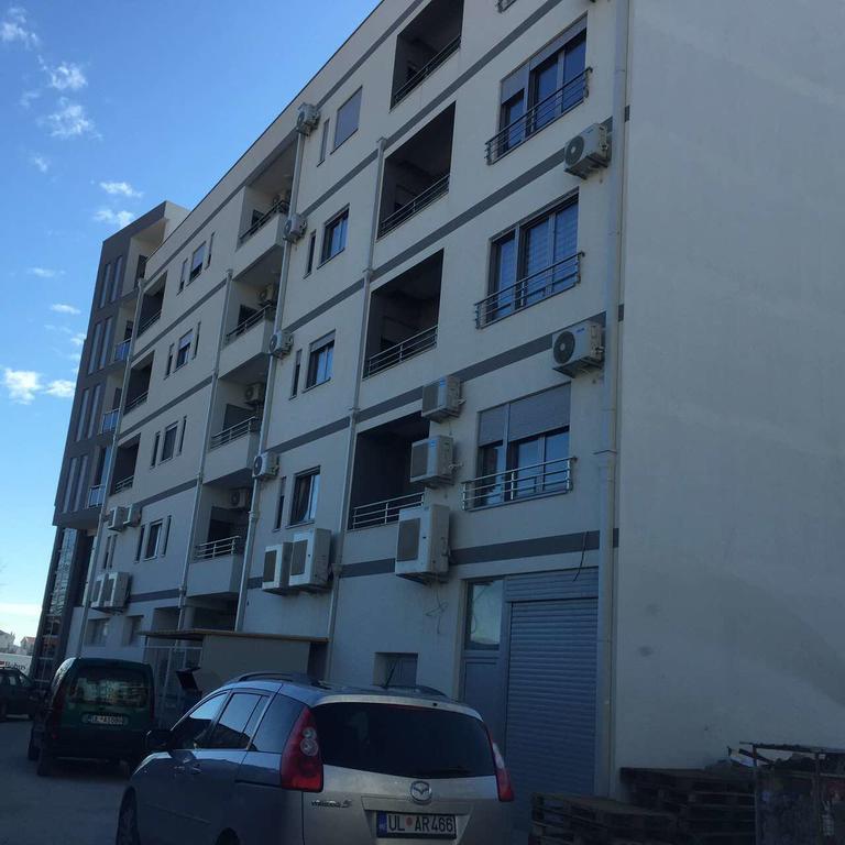 Apartman Dajana ウルツィニ エクステリア 写真